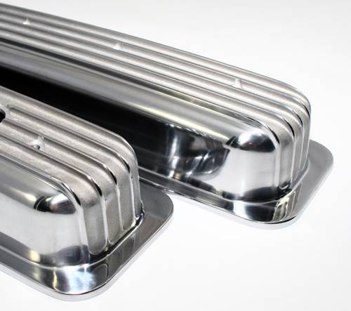 Vintage Style SBC Finned Aluminum Short Valve Covers – Black – Fits 305 350 400
